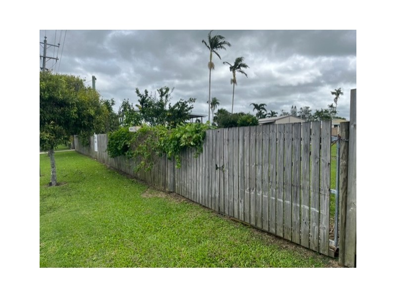 6 Alexandra Road, Alexandra QLD 4740