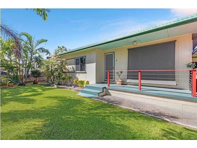 2 Robinson Street, North Mackay QLD 4740