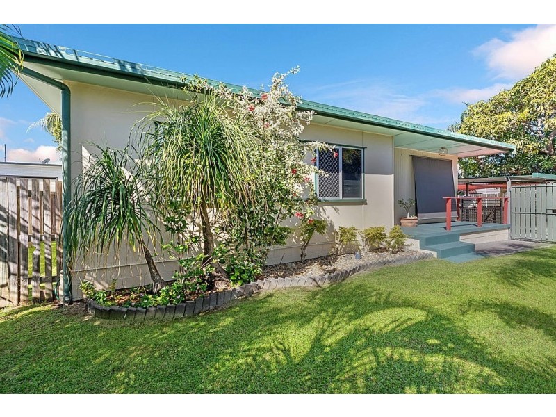 2 Robinson Street, North Mackay QLD 4740