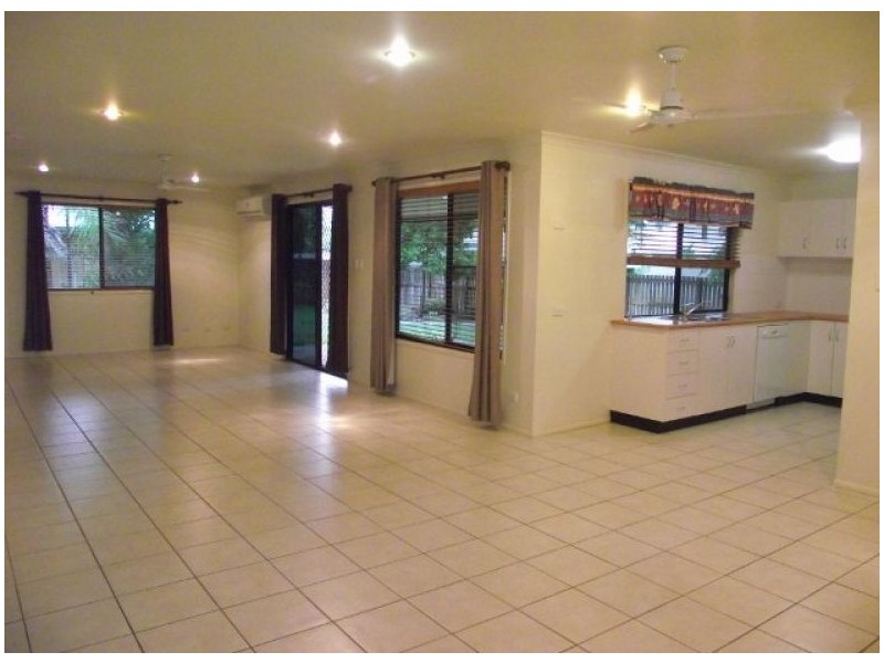 26 Savannah Drive, Moranbah QLD 4744