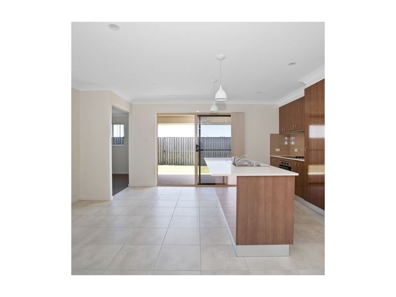 20 Knot Court, Bucasia QLD 4750