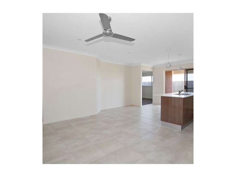 20 Knot Court, Bucasia QLD 4750