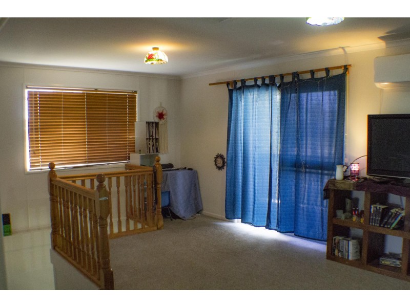 186 Mills Ave, Moranbah QLD 4744