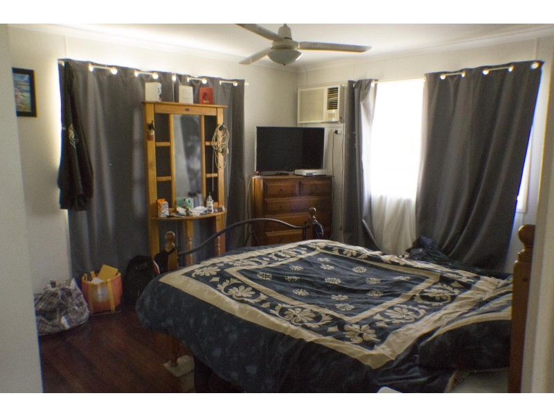 186 Mills Ave, Moranbah QLD 4744
