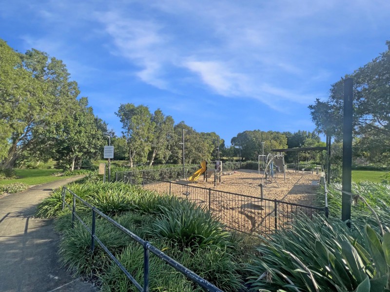 114 Whitehaven Drive, Blacks Beach QLD 4740