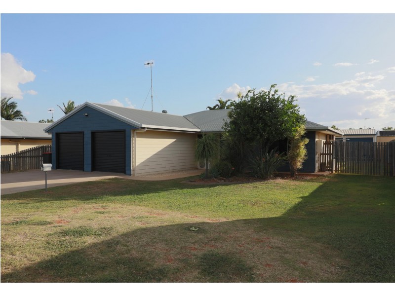 3 Savannah Drive, Moranbah QLD 4744