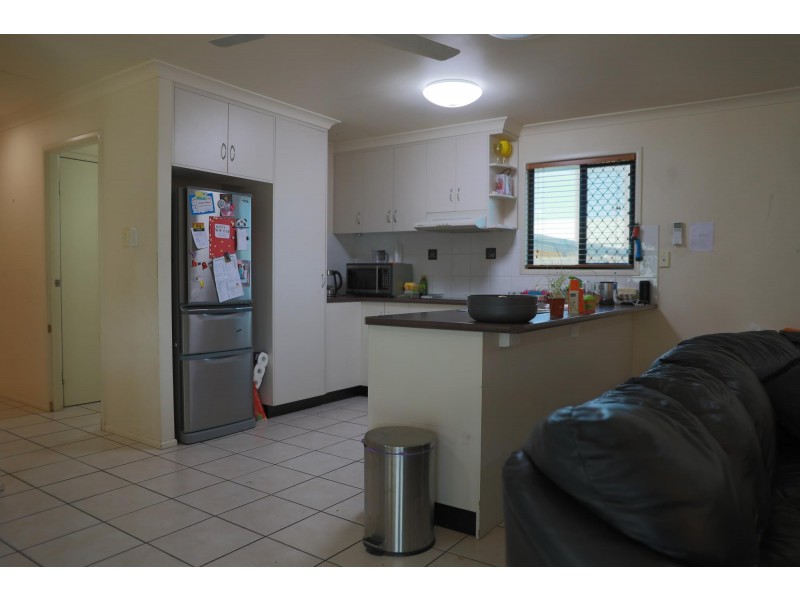3 Savannah Drive, Moranbah QLD 4744