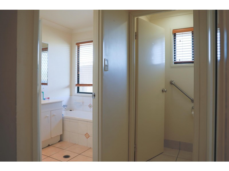 3 Savannah Drive, Moranbah QLD 4744