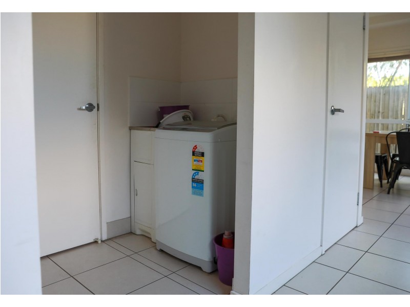 A&B/2 Cobb Court, Moranbah QLD 4744