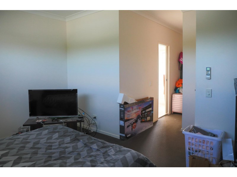 A&B/2 Cobb Court, Moranbah QLD 4744