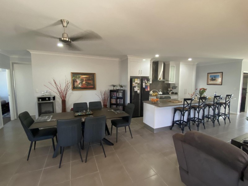 8 Cartledge Crt, North Mackay QLD 4740