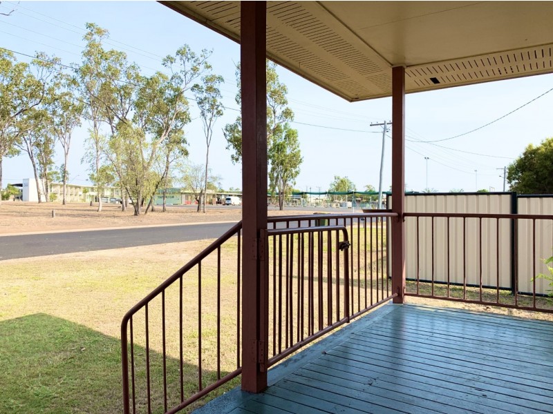 9 Adair Street, Dysart QLD 4745