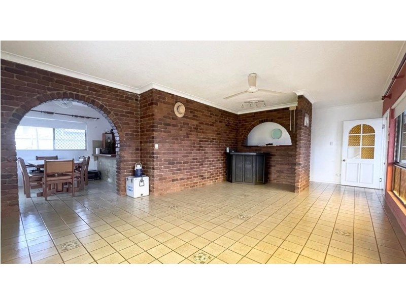 5 Ash Street, Slade Point QLD 4740