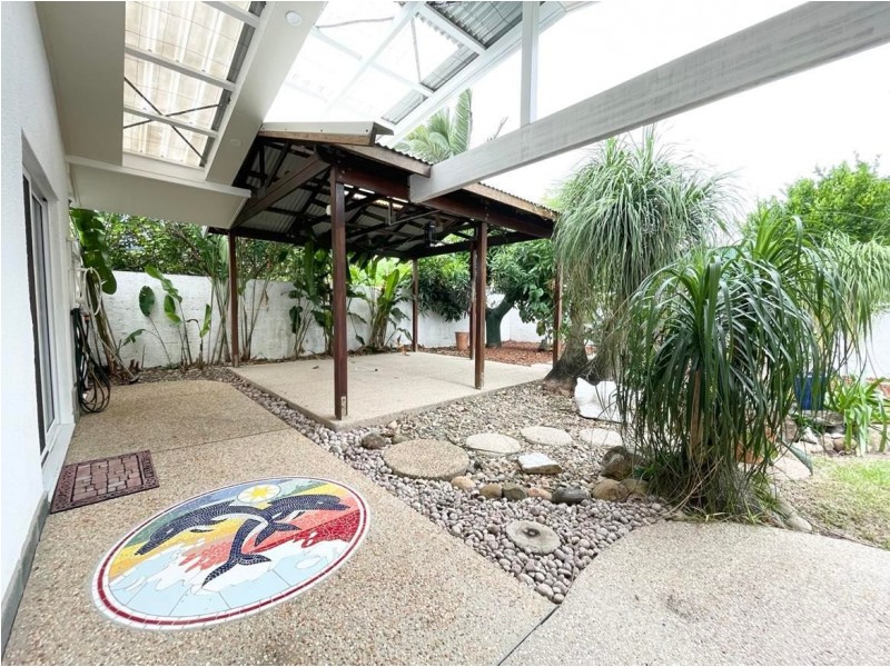 5 Ash Street, Slade Point QLD 4740