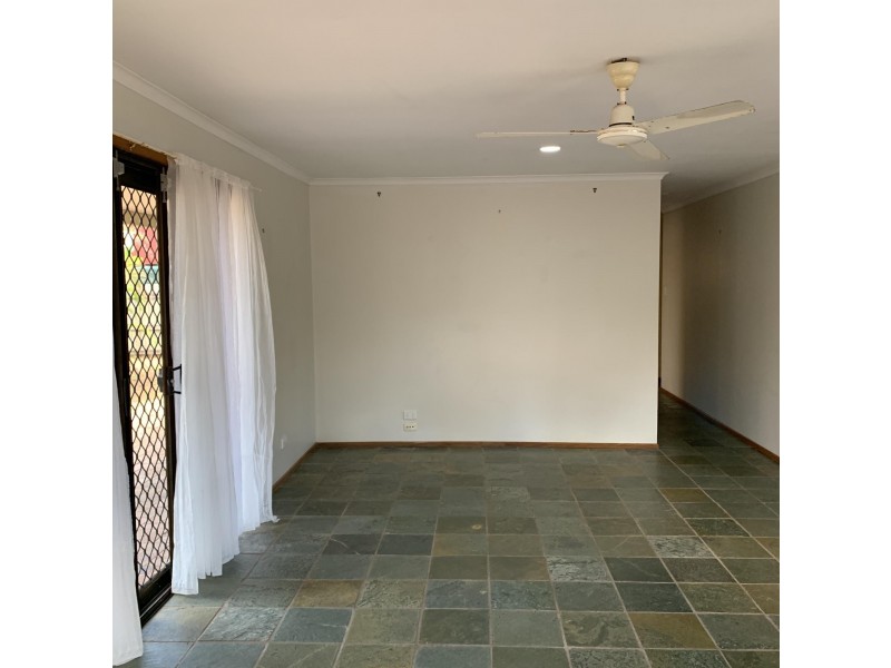 42 South Pacific Avenue, Slade Point QLD 4740