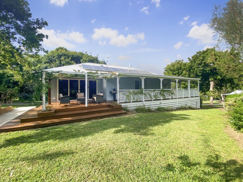 94 Grasstree Beach Road, Grasstree Beach QLD 4740