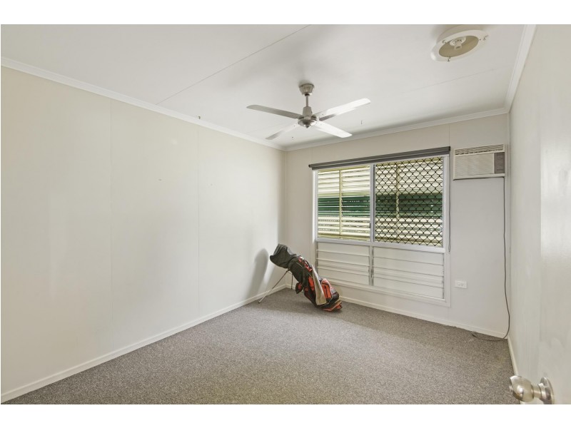 16 Lawrence Street, Moranbah QLD 4744