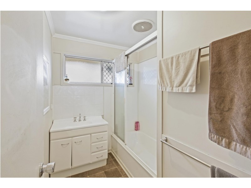 16 Lawrence Street, Moranbah QLD 4744