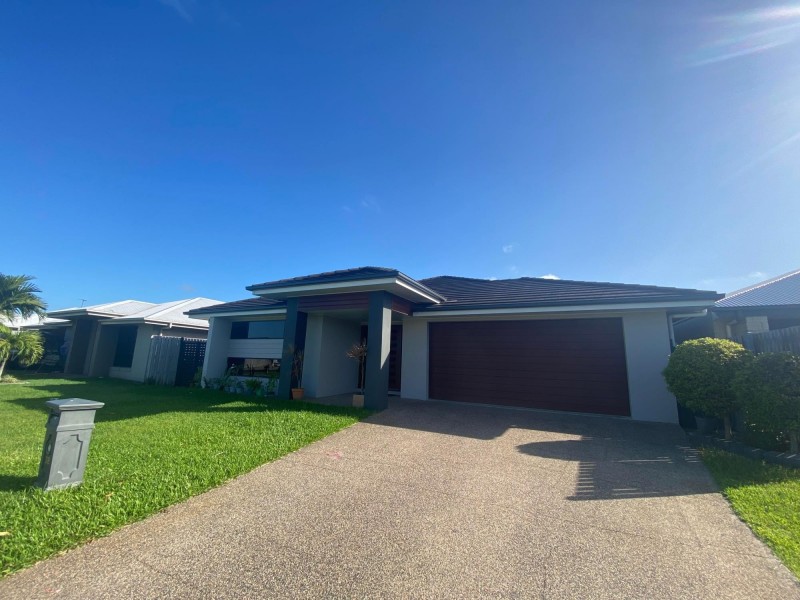 38 Lancaster Way, Ooralea QLD 4740