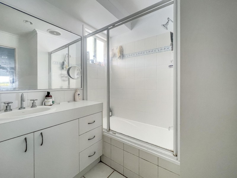 10/17 Beach Road, Dolphin Heads QLD 4740