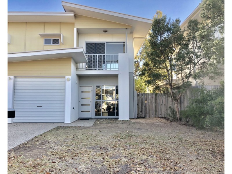 5 Matheson Court, Middlemount QLD 4746