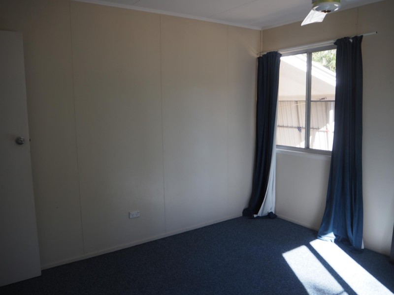 5 Hannah Crescent, Dysart QLD 4745
