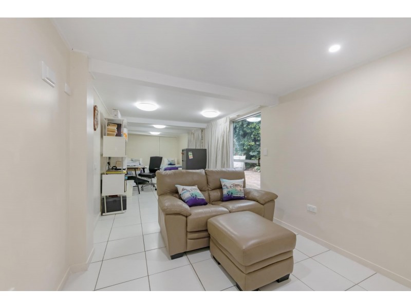 1 Hyne Street, Mackay QLD 4740