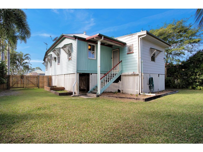 20 Pirie Street, South Mackay QLD 4740