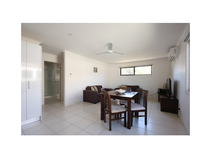 6/5 Atkinson Street, Middlemount QLD 4746