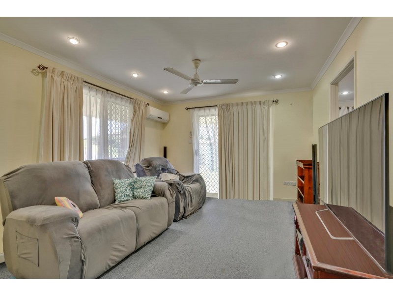 1 Hanlon Way, Rural View QLD 4740