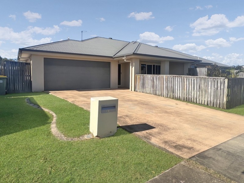 1/37 Whitehaven Drive, Blacks Beach QLD 4740