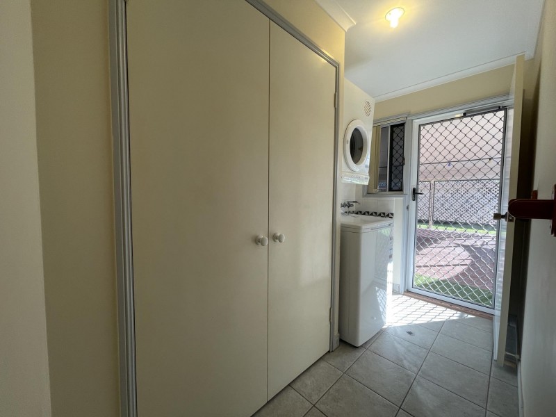 6 Foxtail Court, Glenella QLD 4740