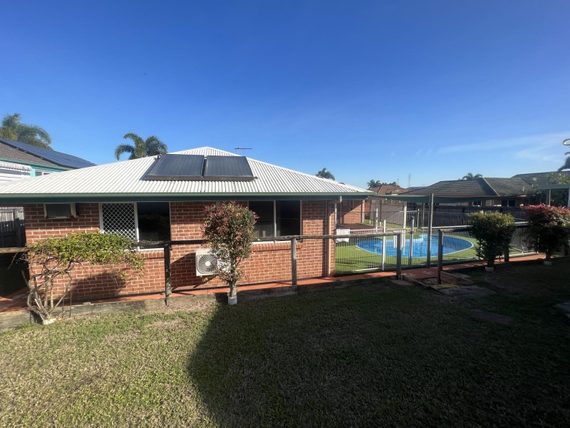 6 Foxtail Court, Glenella QLD 4740