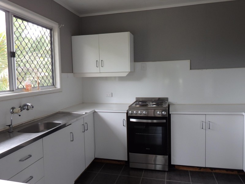 39 Brock Crescent, Dysart QLD 4745