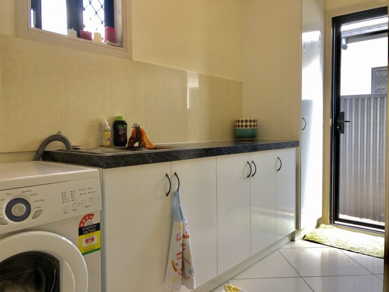 4 Beachside Place, Shoal Point QLD 4750