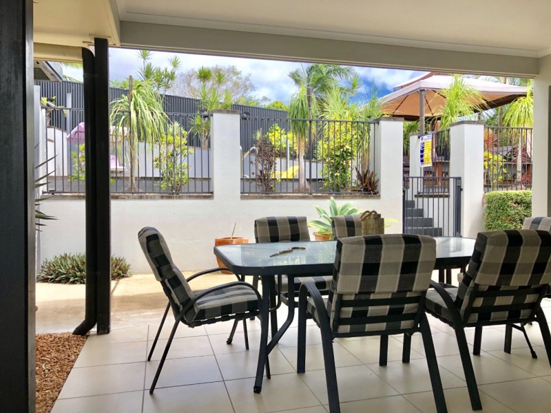 4 Beachside Place, Shoal Point QLD 4750