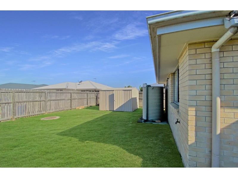 11 Isobel Avenue, Mirani QLD 4754