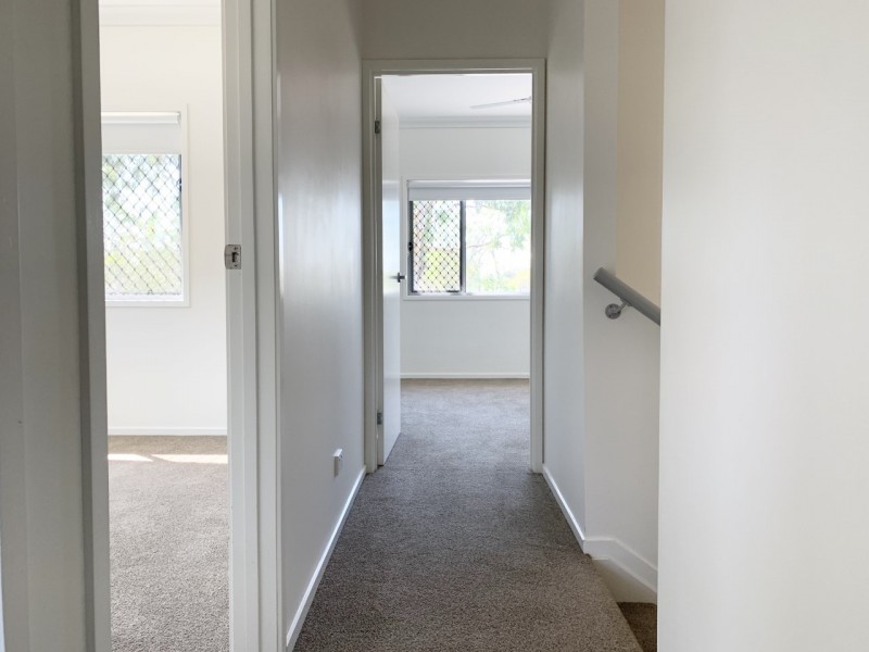 9 (1/8) Matheson Ct, Middlemount QLD 4746