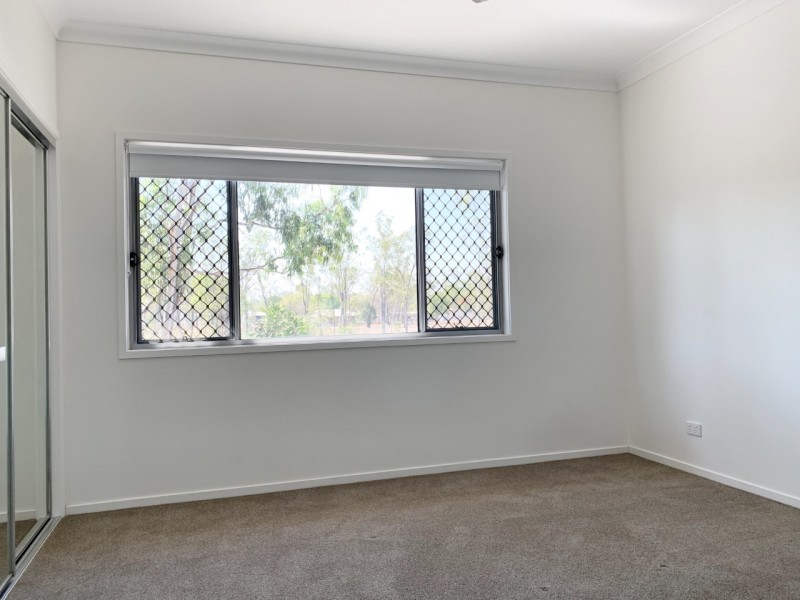 9 (1/8) Matheson Ct, Middlemount QLD 4746