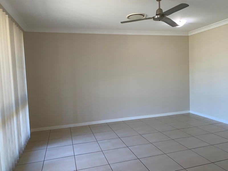 17 Thurston Drive, Moranbah QLD 4744