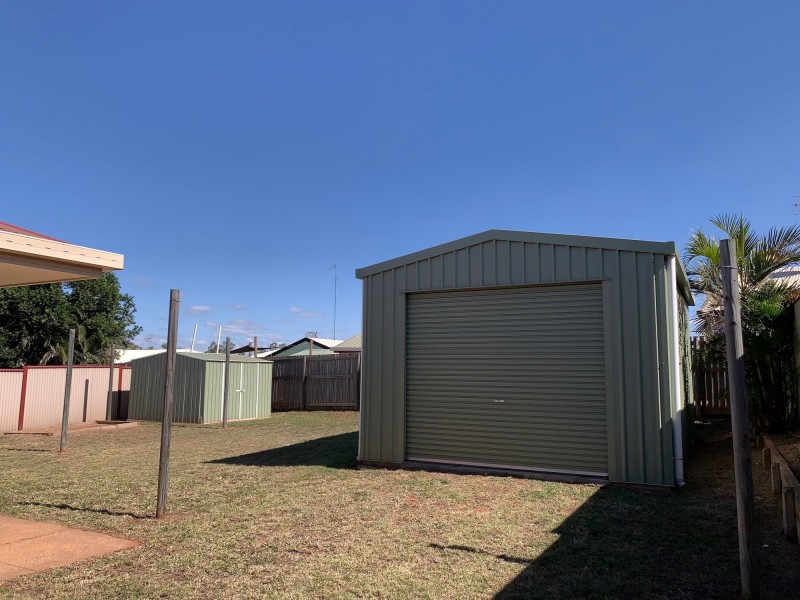 17 Thurston Drive, Moranbah QLD 4744
