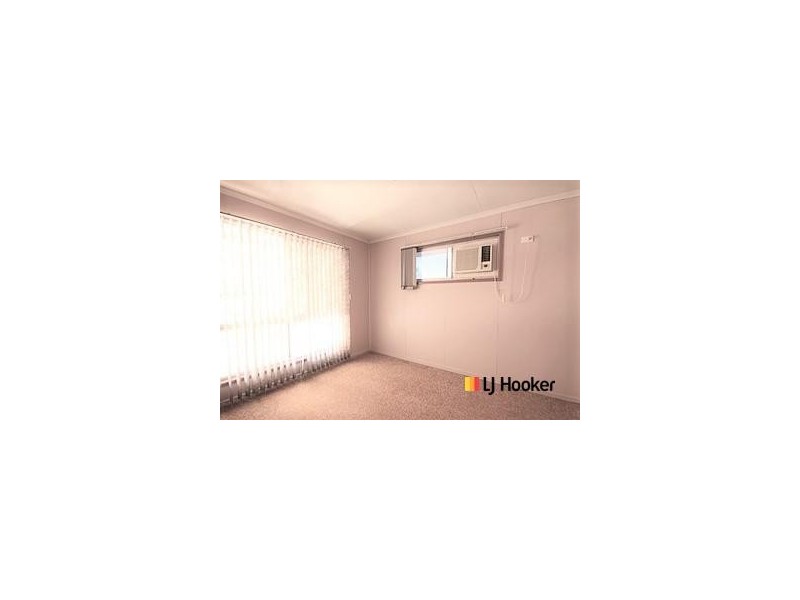 6 Bowen Court, Moranbah QLD 4744