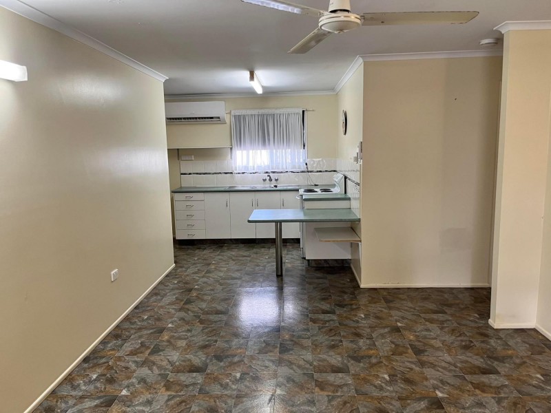 1/98A Andergrove Road, Andergrove QLD 4740