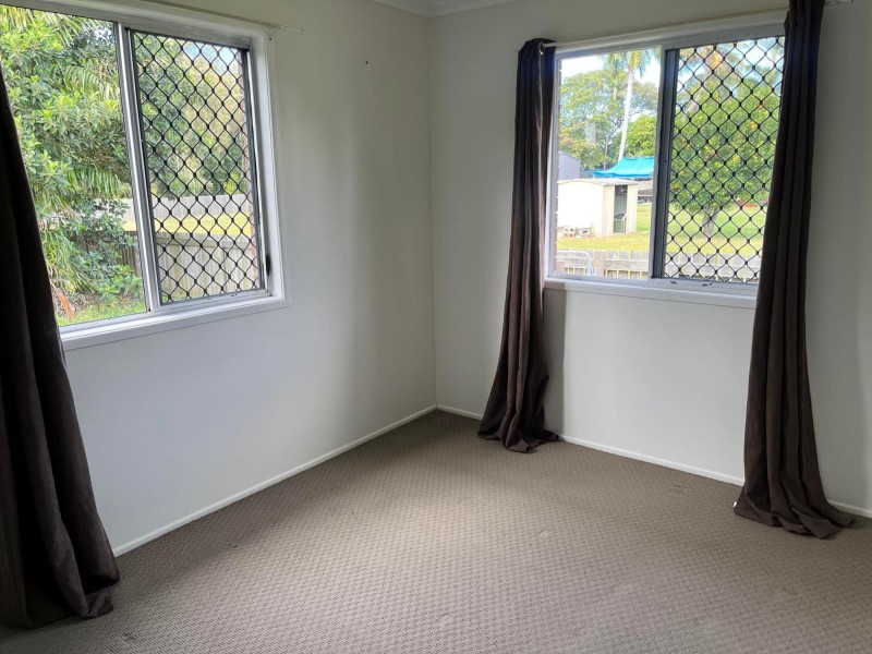 2/98A Andergrove Road, Andergrove QLD 4740