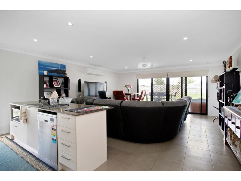 11 Eales Road, Rural View QLD 4740