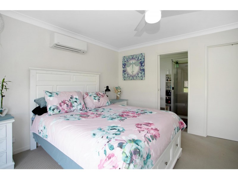 11 Eales Road, Rural View QLD 4740