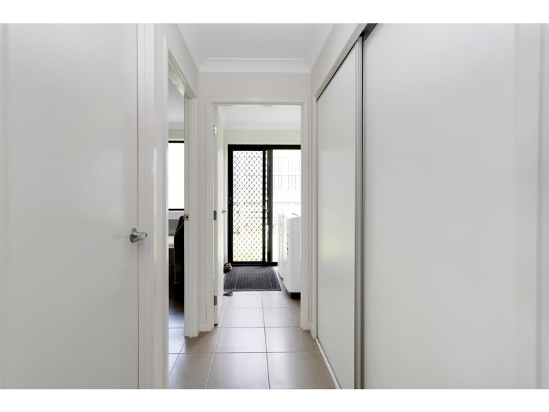 11 Eales Road, Rural View QLD 4740