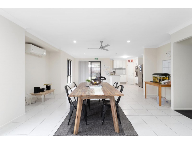 25 Montgomery Street, Rural View QLD 4740
