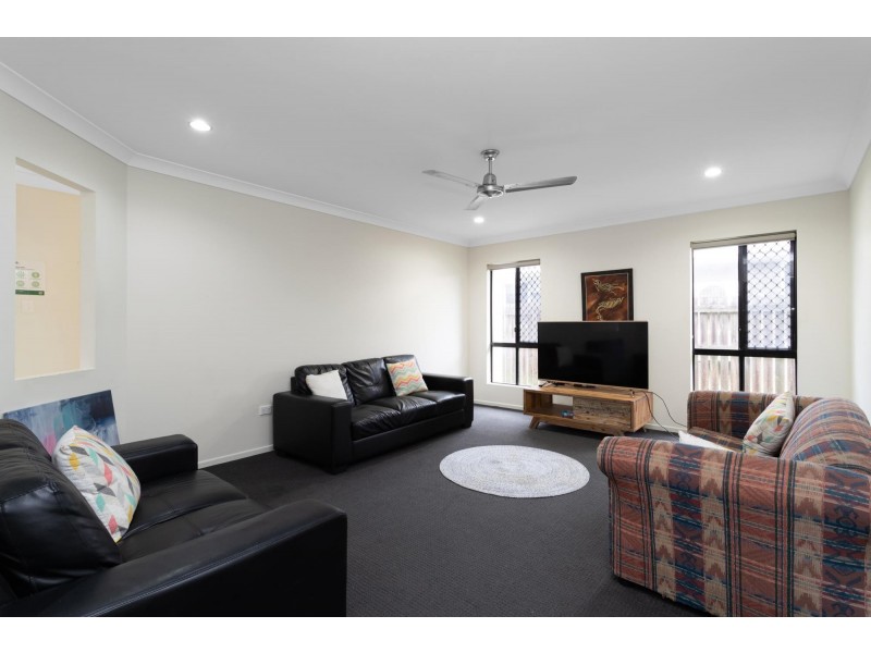 25 Montgomery Street, Rural View QLD 4740