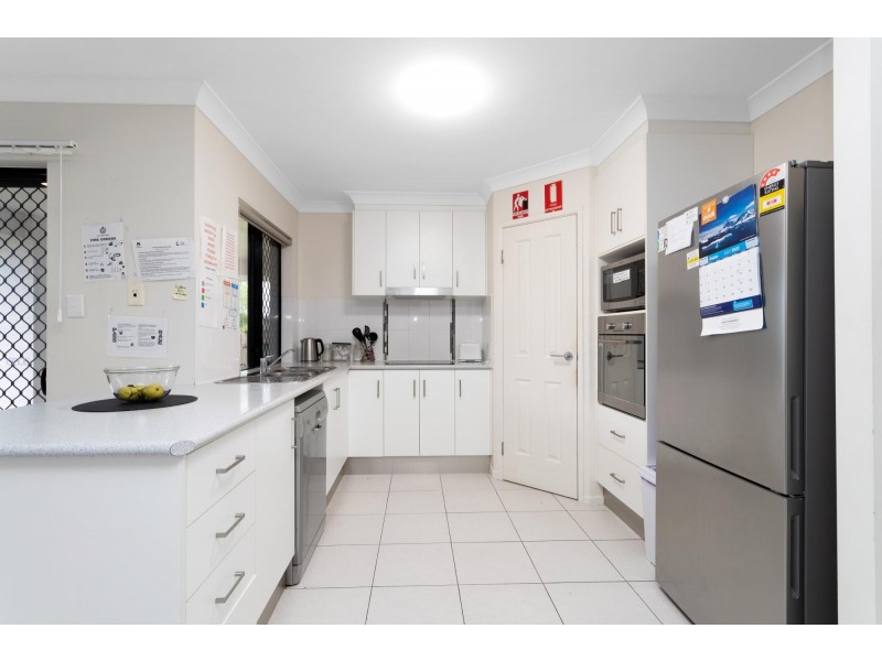 25 Montgomery Street, Rural View QLD 4740